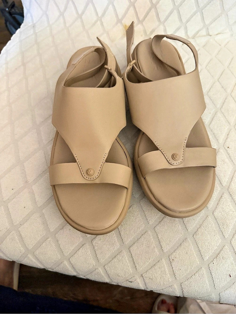 Ariat Lillian Leather Sandals in Beige US 8M Like New